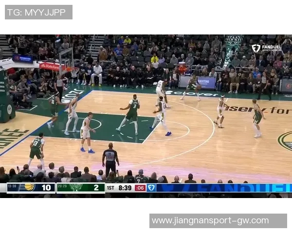 雄鹿队小凯文波特因左脚踝扭伤缺席接下来两场客场比赛